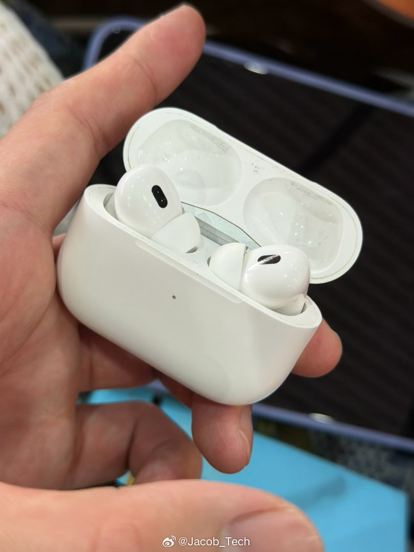 新款AirPodsPro曝光好像已经不想带这种入耳式的耳机了好难受…我的耳朵又容
