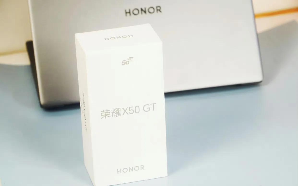荣耀X50 GT，个人真实体验分享。

理工男认为：它有5800mA的大电池，还