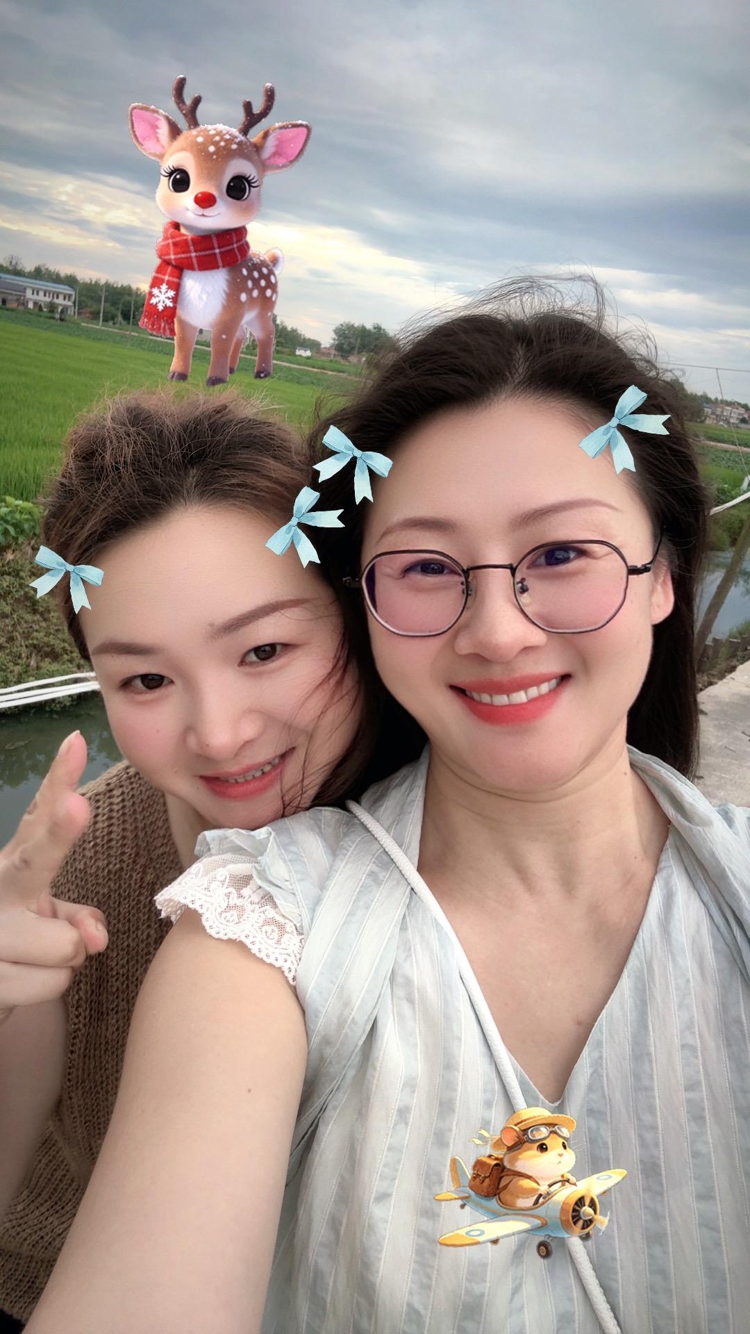 可爱的特效配可爱的人～生活，就是一种选择，一种态度嘛……   💥