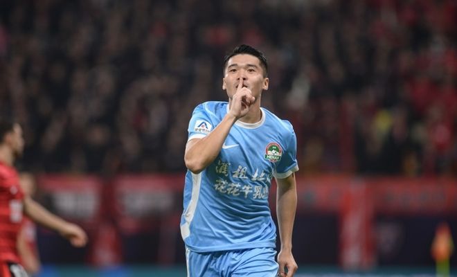 中超末轮争冠形势  悬念留到最后！中超末轮争冠形势——海港末轮只要确保在客场不输