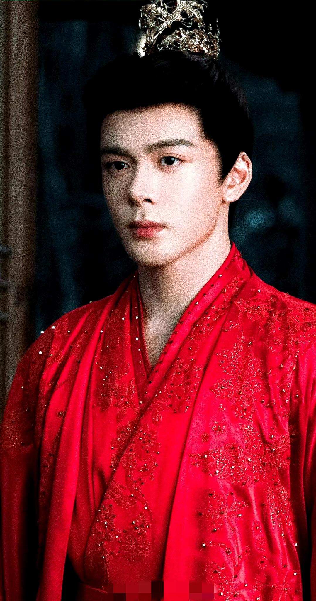 《我不成仙》再合作流量花，曾舜晞的“二番男主”困局，是红利还是枷锁？

随着网传