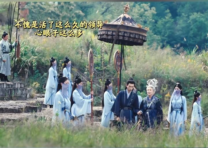 《雨霖铃》：18集展昭跪求姥姥放过月华，她死活不同意，谁知，姥姥却和掌日使说：展