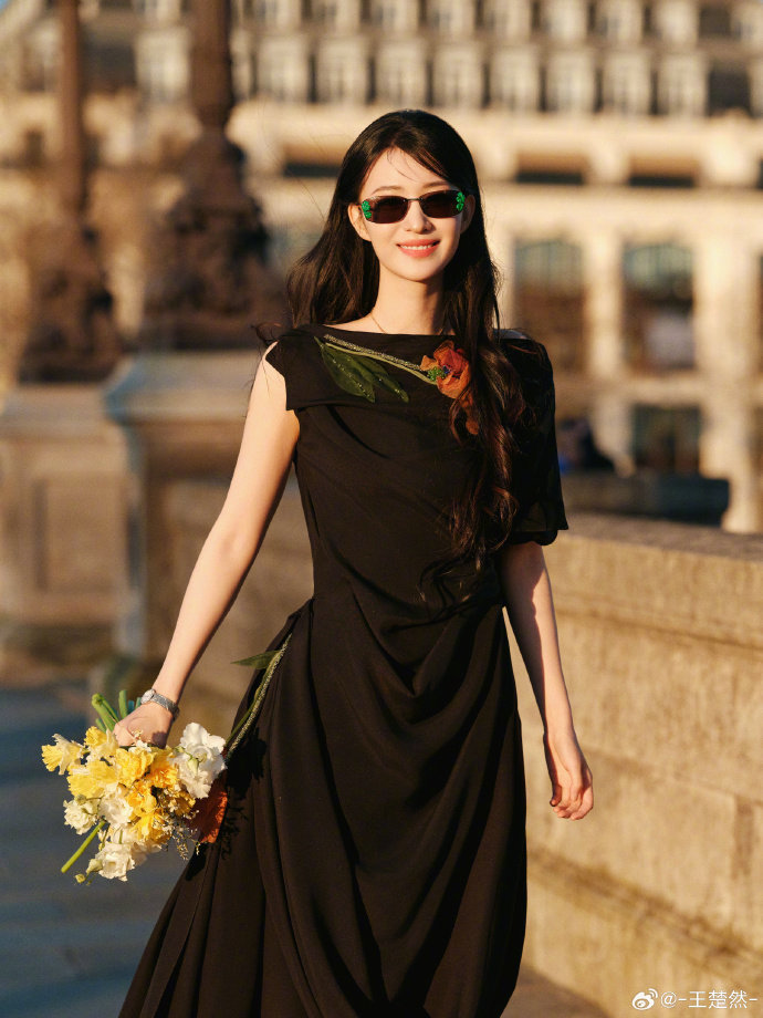 Dior群星于杜乐丽花园中享受春意杜乐丽花园春意盎然，李昀锐、王楚然惊艳亮相，全