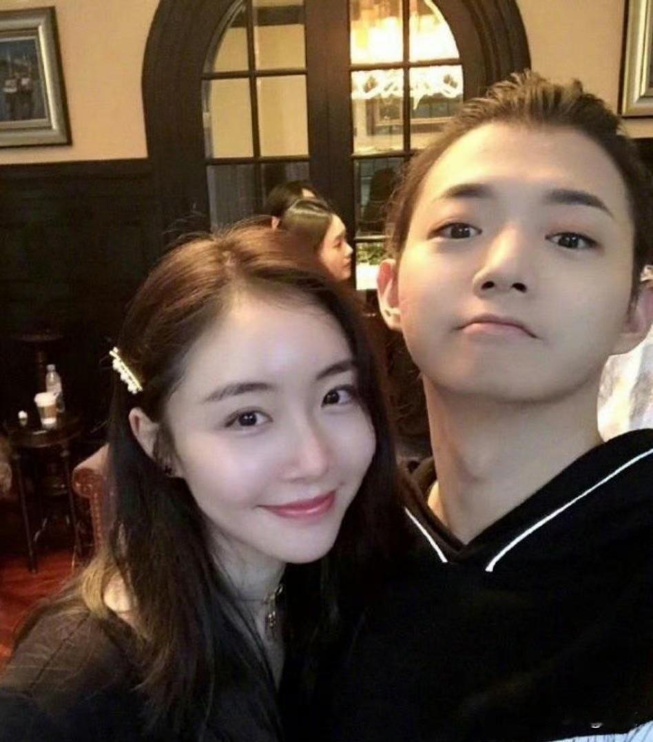 霍尊前女友陈露频频露面，难道是打算重新复出吗？