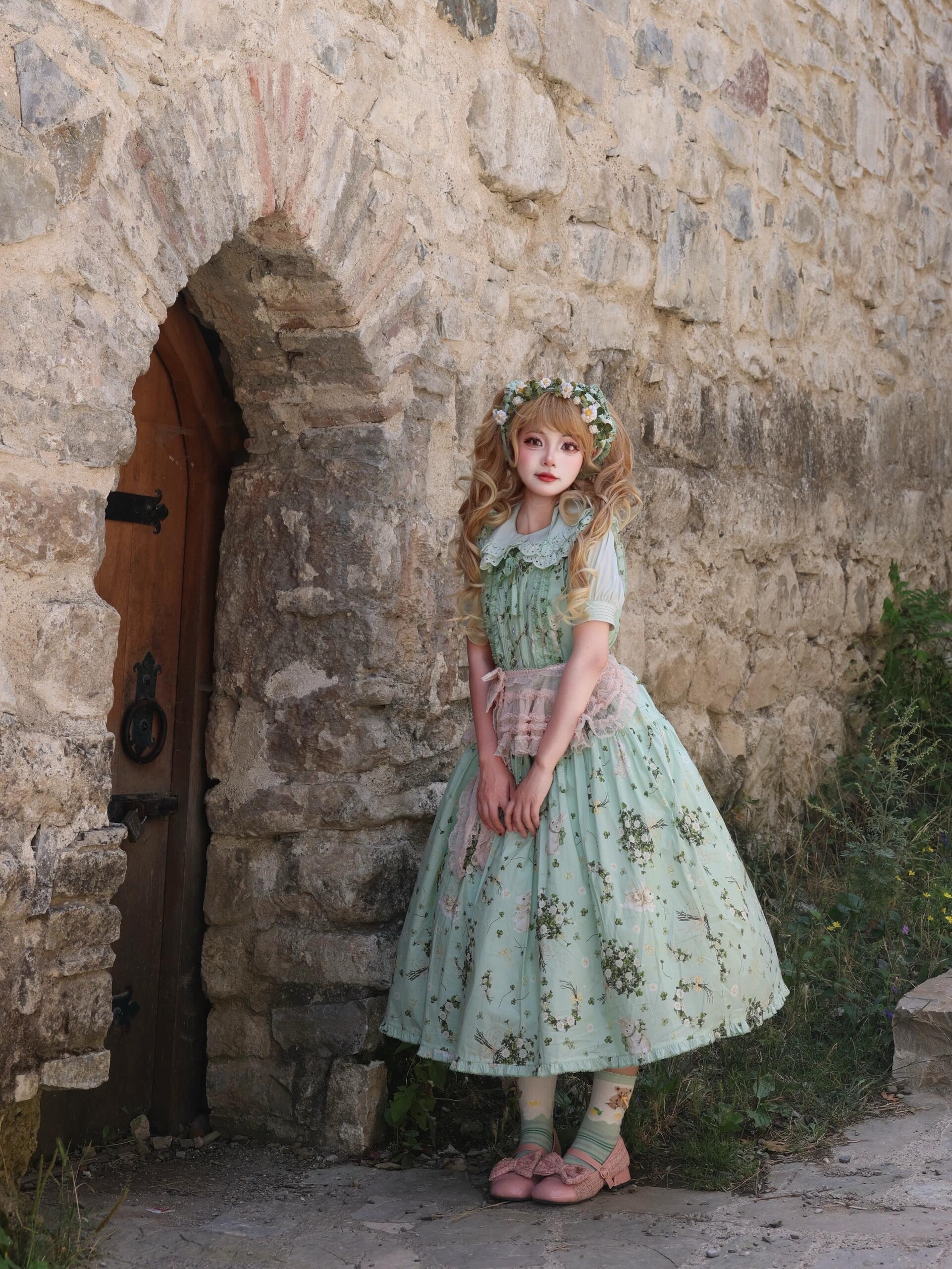 lolita搭配🌸粉绿CP绝配！少女感直接拉满～ootd——绿裙+粉围裙=童话