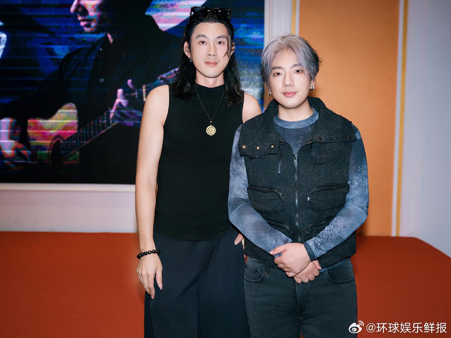 海来阿木宁波站一次性唱两首新歌海来阿木真的把宁波歌迷养得很好 海来阿木也太会了！