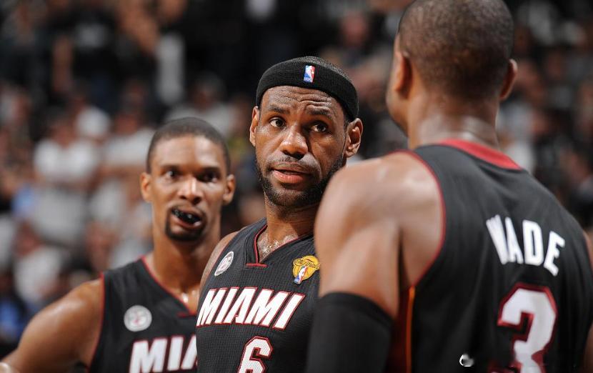 近日。前NBA教练大卫·菲兹戴尔参加了播客节目《The Hoop Genius》