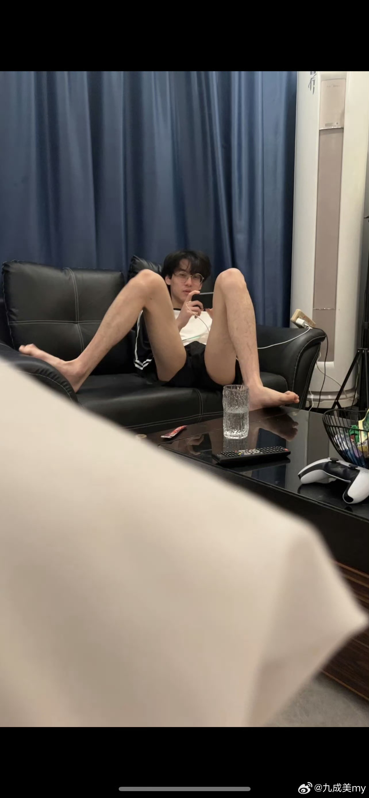 田栩宁九成美时间线第一张是不是ai的，吓了我一跳 