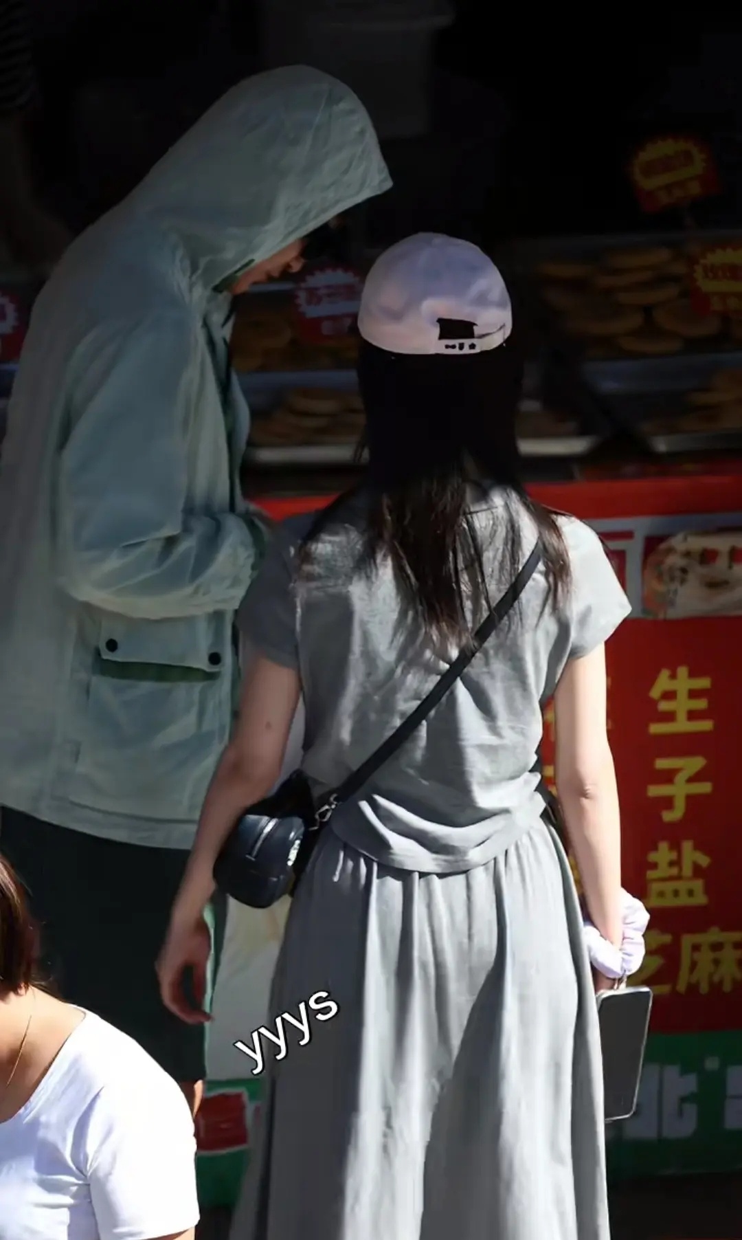 冬风吹又生 嘟嘟跟屈楚萧已经有同框了目前还是围读阶段 体型差🈶 这对cp应该很