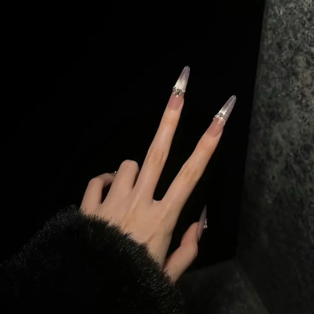 “ 当一个人过得很好的时候，就会原谅很多事情，自己内心有了力量，就懒得跟外界较劲