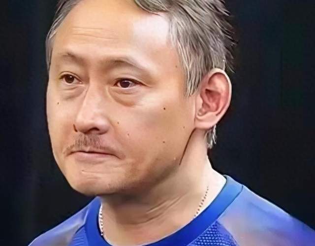 同样都是代表外国打球的，你看李佳薇，再看张本智和，差了多少？