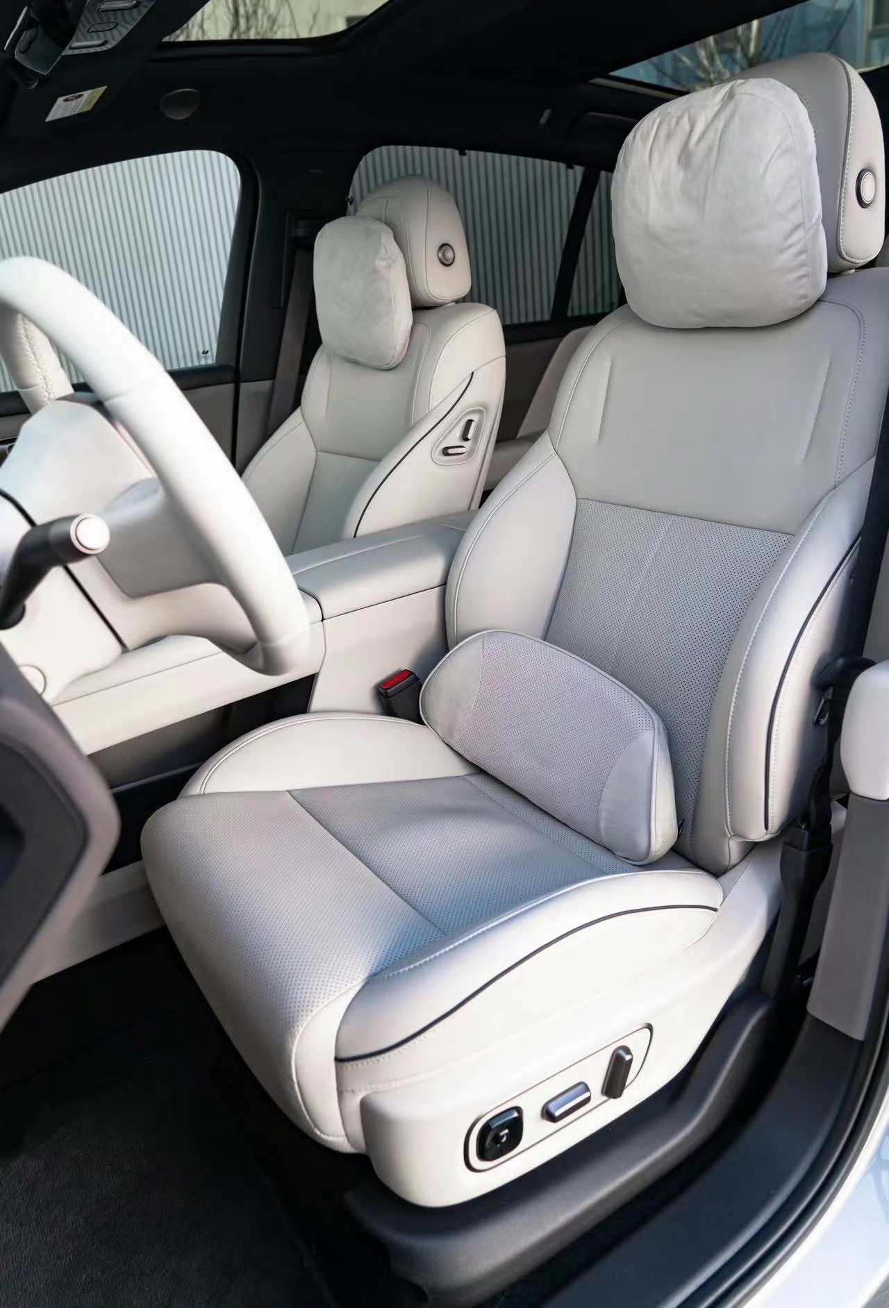 理想i6 四驱标准版26年1月上牌 1000km宁德时代电池 配置点满我与汽车的