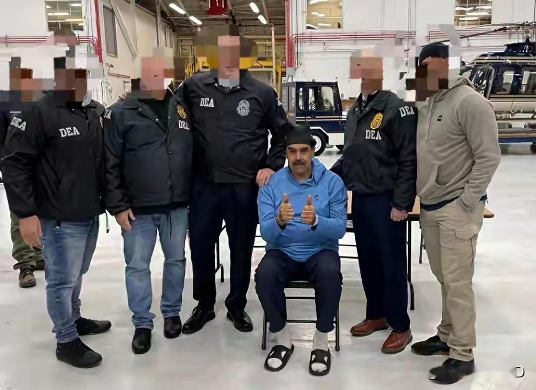 马杜罗已被委内瑞拉人完全抛弃，连他儿子都不管他了。

日前，马杜罗的儿子喊话特朗