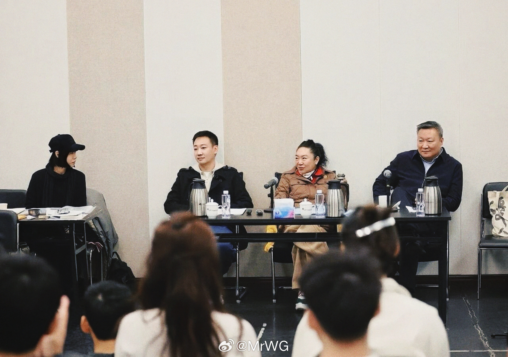 MrWG影讯 中国国家话剧院已经官宣，拟复排经典话剧、改编自李碧华小说的《青蛇》