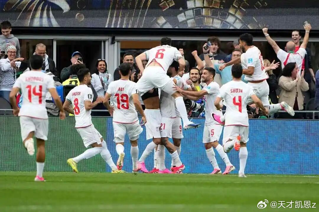 世界杯｜埃及1-1伊朗，队史首次小组出线！韩国跌至出局边缘，萨比尔闪击、礼萨伊安
