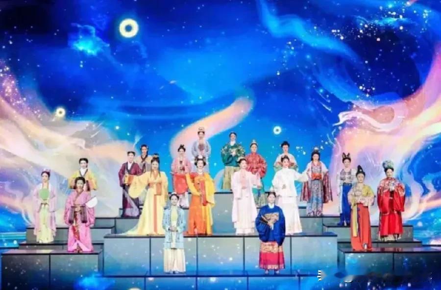 2024年龙年央视春晚的联排剧照展示了**刘涛、刘诗诗、李沁和关晓彤**同台演出