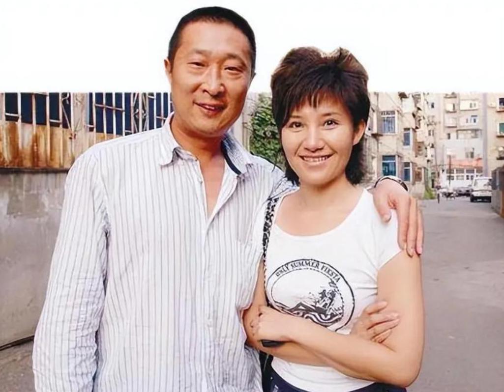娱乐圈"互怼夫妇"林永健周冬齐：为一条裤子吵到写离婚协议，林永健那句"丑相"是真