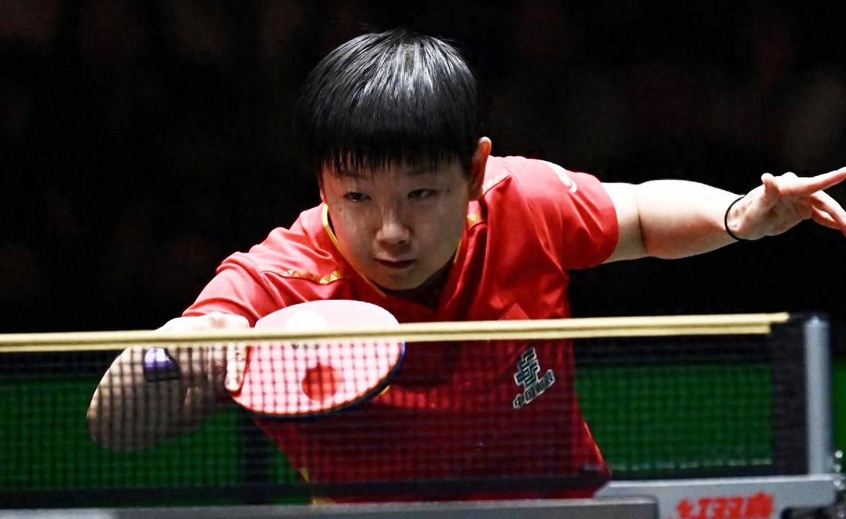 WTT香港总决赛女单首轮一场中国德比战，孙颖莎以11-3、11-9、11-7、1