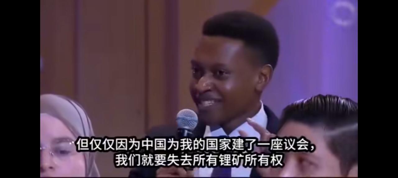 津巴布韦青鸟可以去问问特朗普，为啥美国不给面子。
非洲兄弟绝大多数知恩图报，但个