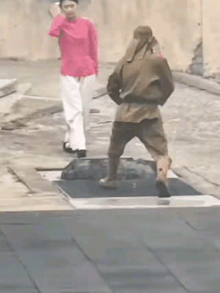 这又是啥神剧？怎么跟小孩过家家似的！
