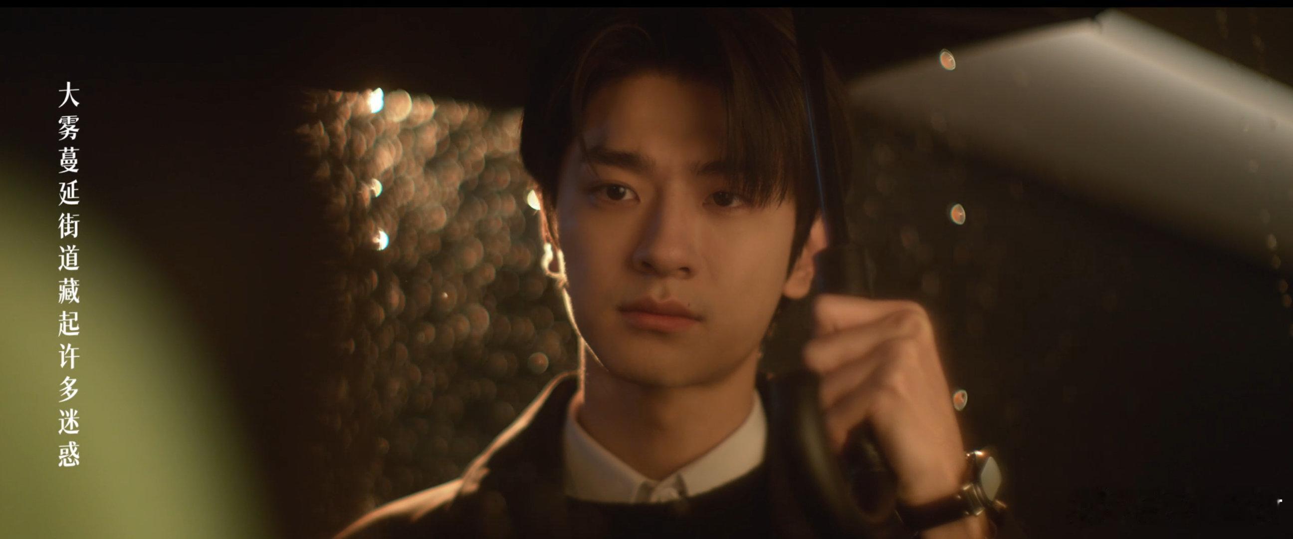 #失笑 韩剧氛围感#失笑第8集里林一和呆文的互动真是甜到掉牙，尤其是呆文撑伞出现