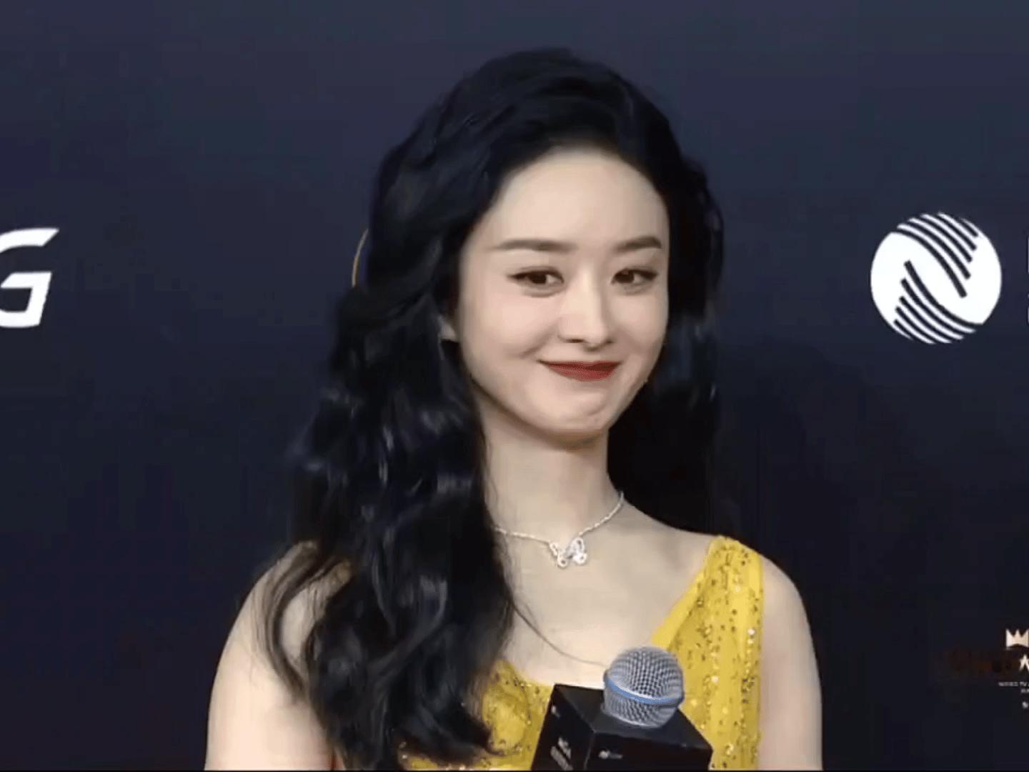 是谁在打扰赵丽颖走红毯姐姐最后一次走红是什么时候了，粉丝真的熬得住啊，怎么不出来