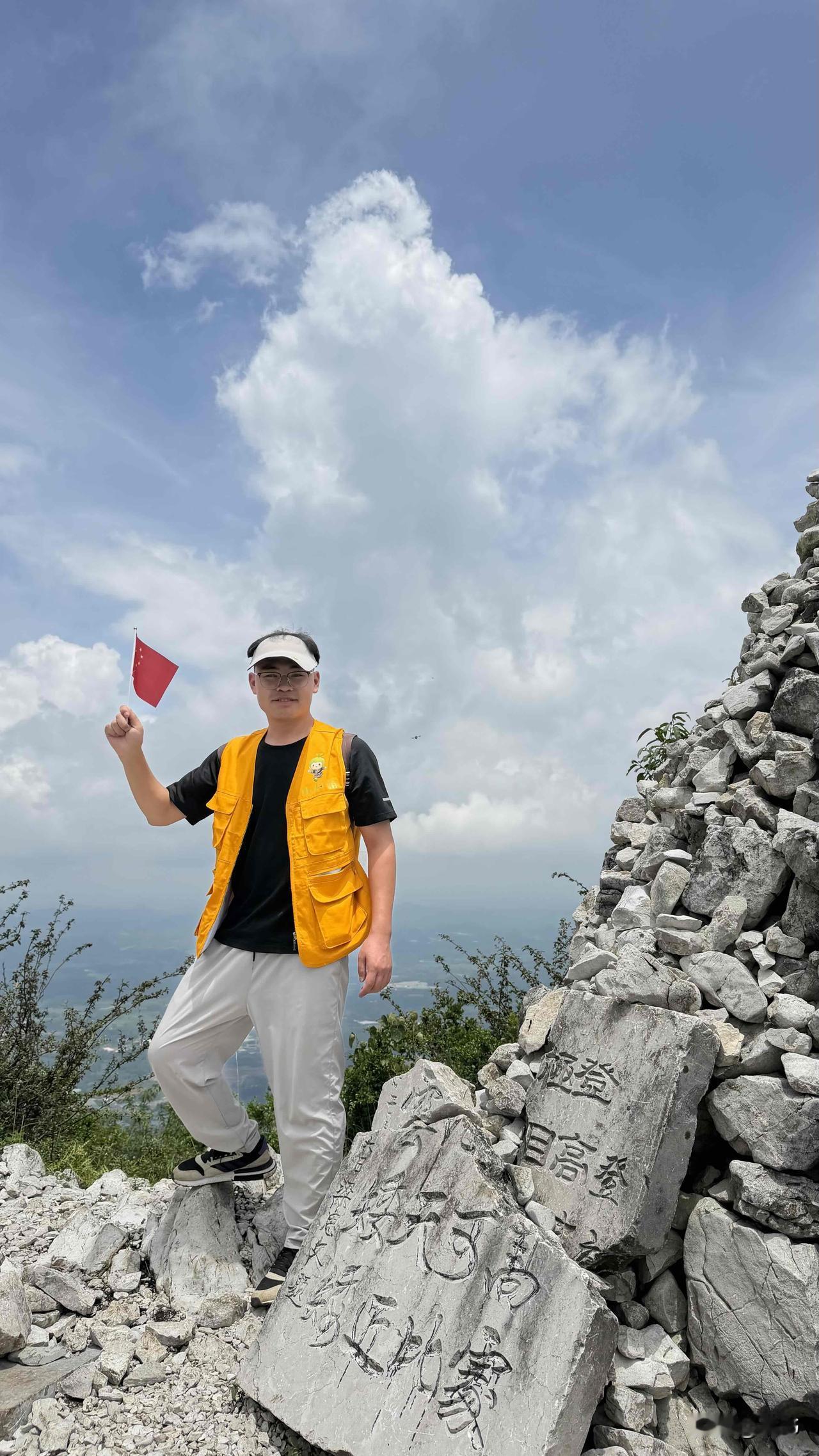 你长大了，该学会几种挑拨离间的手法了。你可以没心机、没城府，但一定要学会识别有心