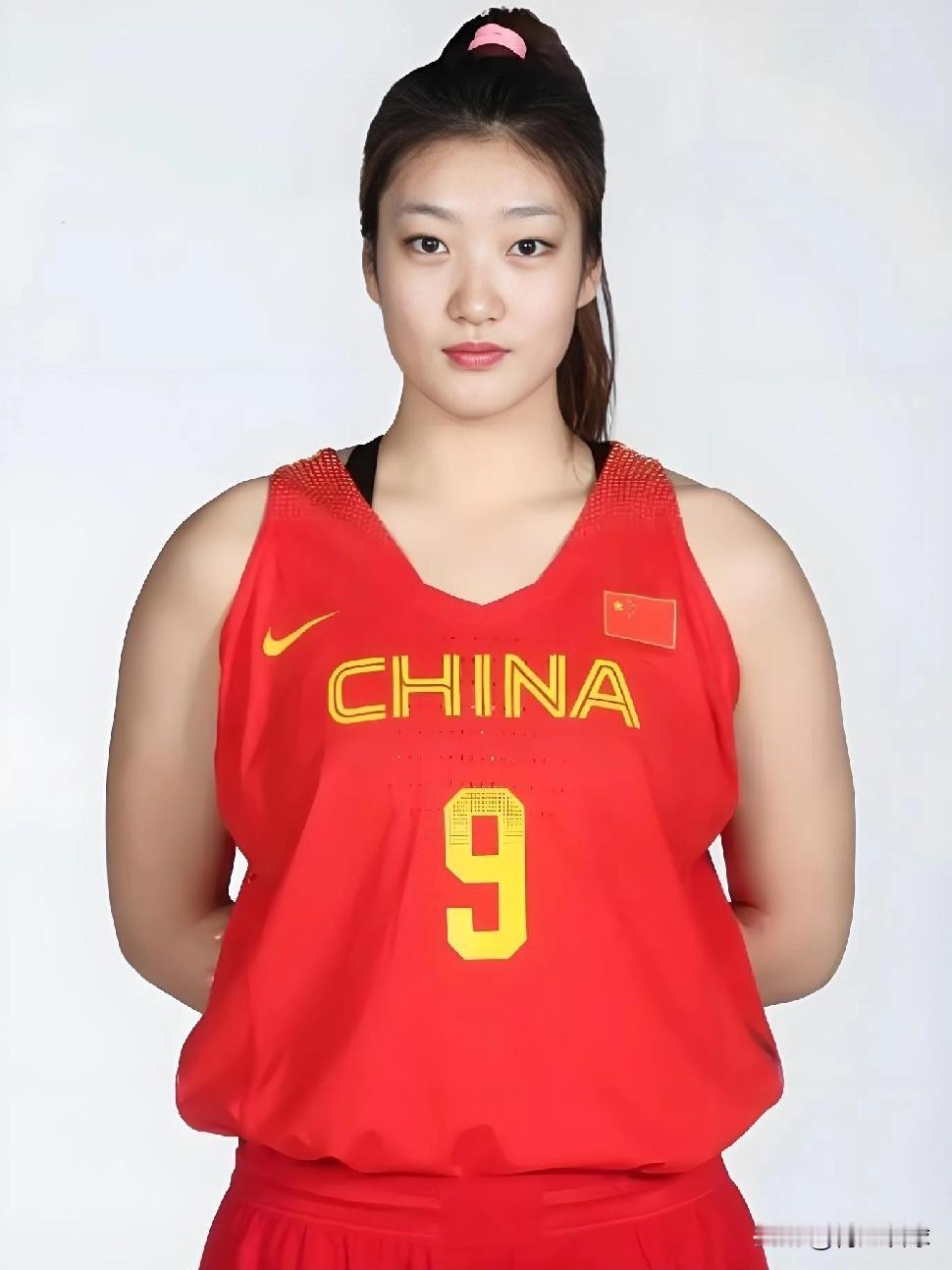 “勒布朗-梦”李梦虽然退出国家队，但仍旧是人生大赢家！
 
WCBA&WNBA职