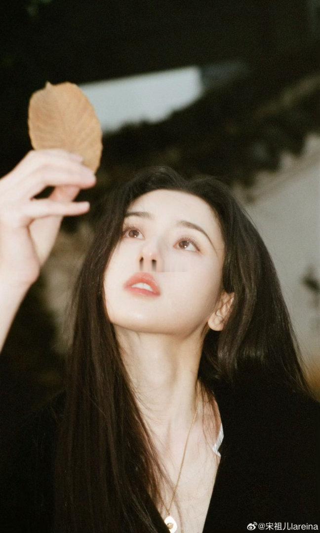 好像女粉丝上位男明星的也不少啊！为什么男粉丝求婚会被吓到？不过祖儿肯定很多喜欢她