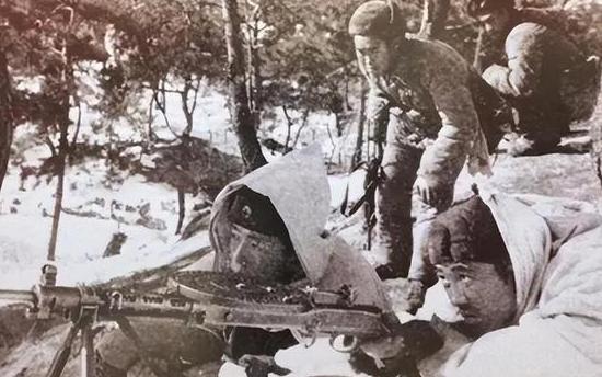 180师生死突围：军务科长随机应变，违抗上级命令，挽救440人
1951年5月2