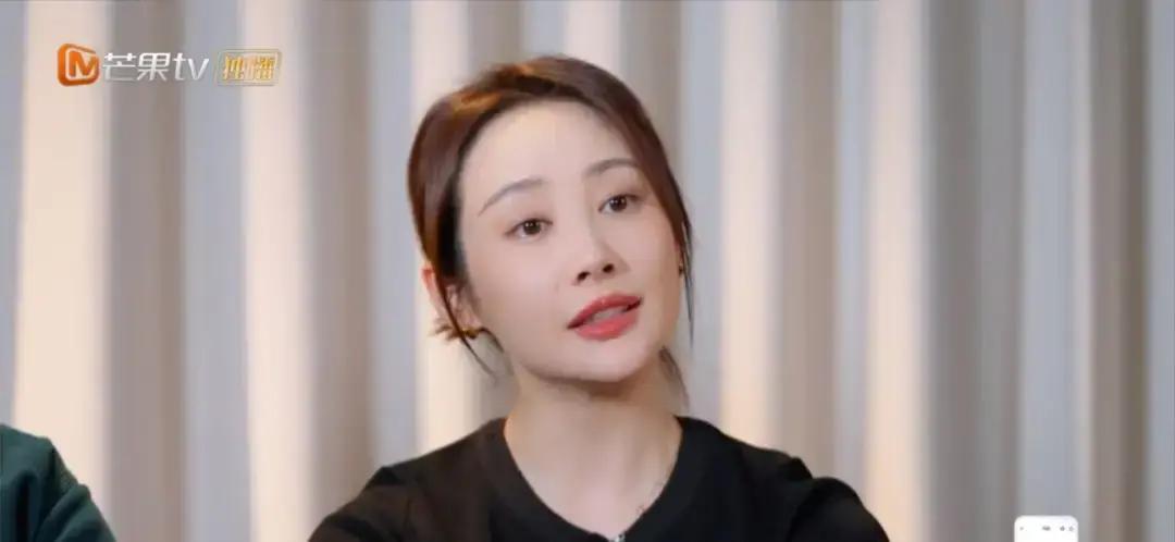 新婚第一年计划各自回自己家过年 女方妈妈的选择太戳人心窝
李纯是独生女，从前每一