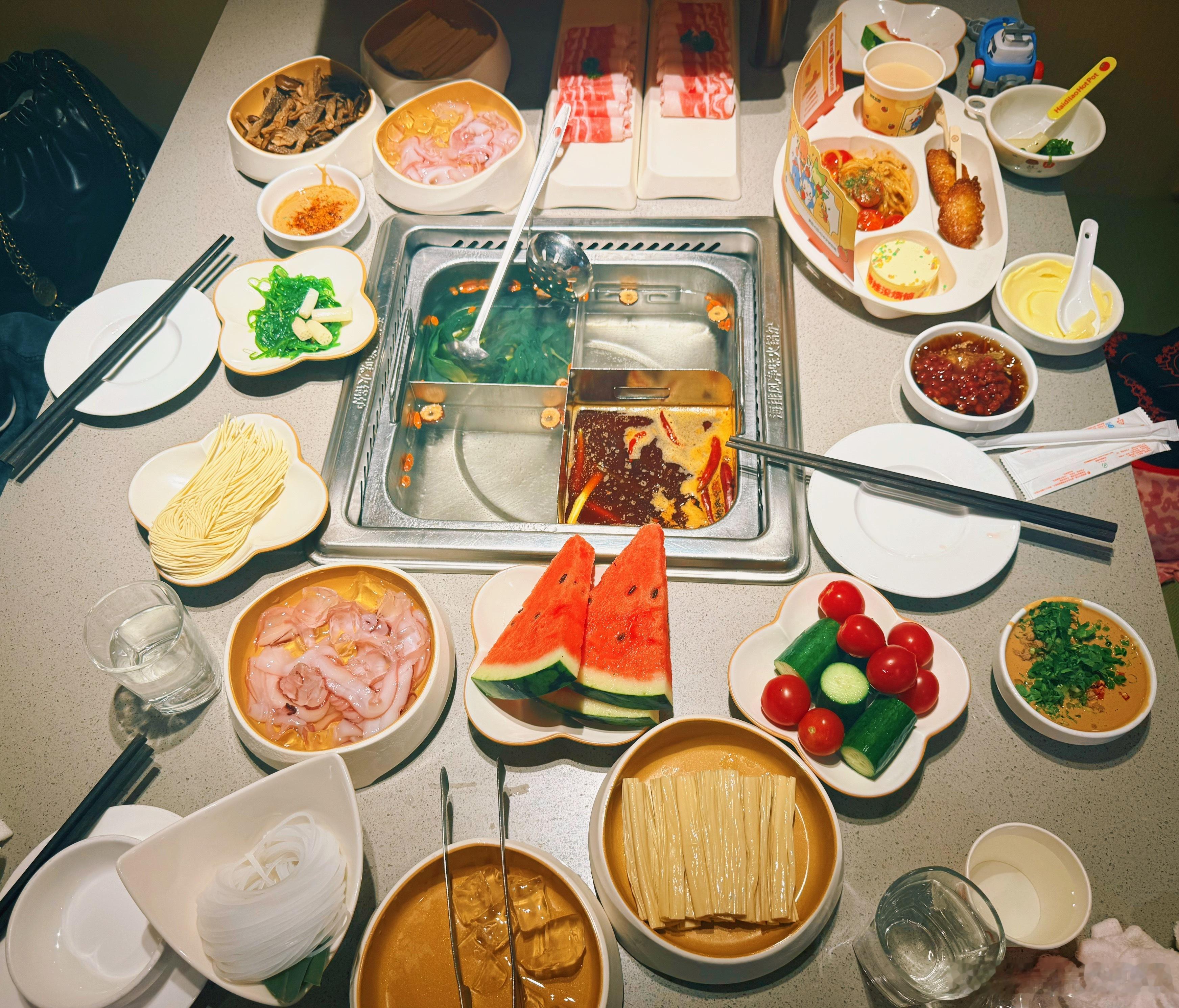 吃一下火锅吧…… 