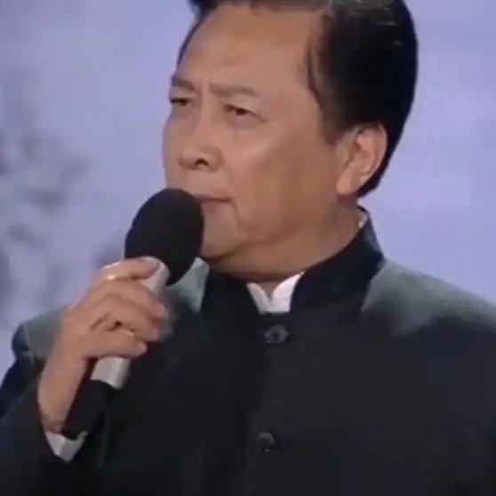《唐国强现场朗诵经典《隆中对》，堪称千古绝唱，赢得满堂喝彩》播放量：1.9万点赞
