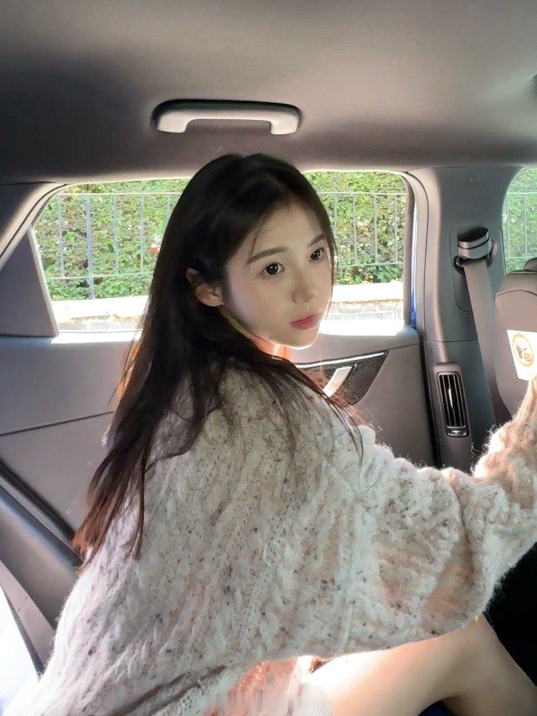 漂亮女孩不可能没脑子  ​​​