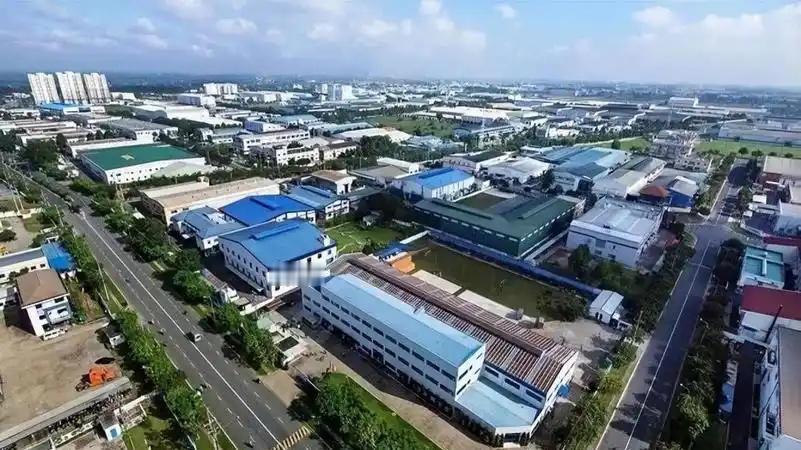 越南总算把中企从太原钢铁厂挤走了，还倒拿了1200多万，看着像本土资本赢了？实则