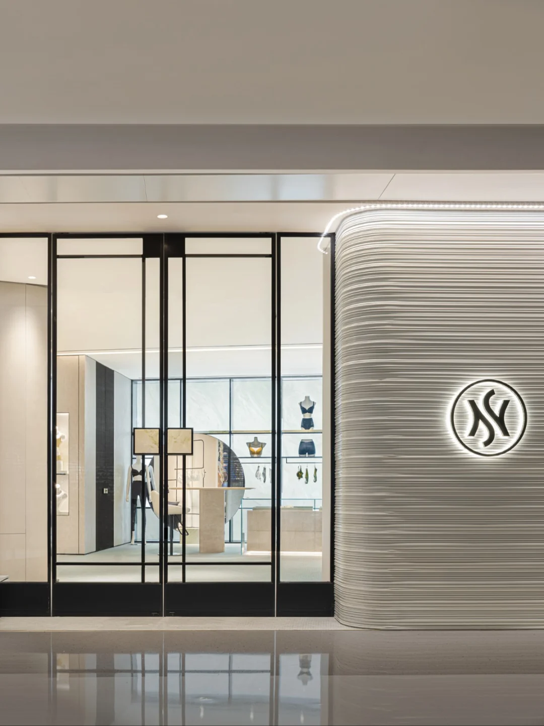 HERBENSHE'S 赫本西施 ⬜ 向美而生