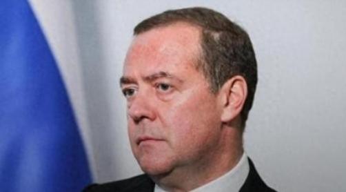 别再盯着美日瞎操心了！中国现在最该提防的其实是俄罗斯！为啥这么说？美日根本算不上