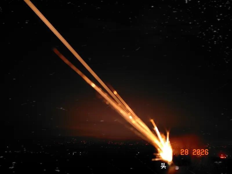 5条底线直接锁死！真主党亮出停战条件，以色列用炮火给出答复
 
摊牌了，中东冲突