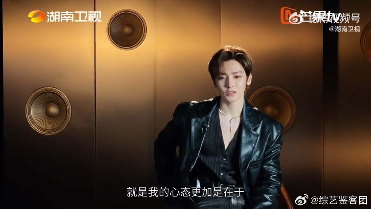 侯明昊赛后回应歌手淘汰暂时告别不代表放弃唱歌，他心里的音乐热爱一直稳稳扎根着歌手