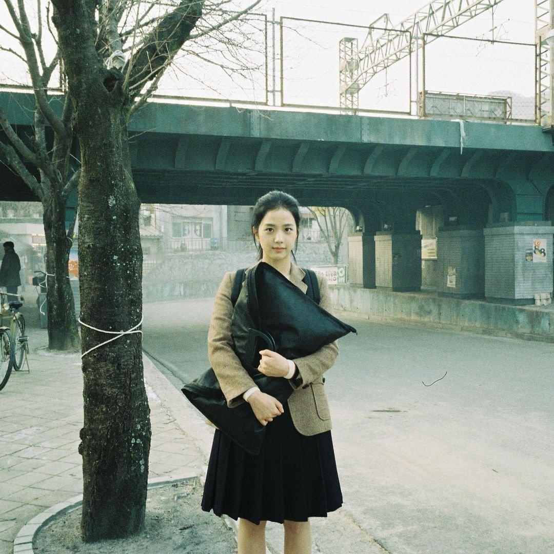 kimjisoo[超话]  亲爱的公主min生日快乐！会一直一直爱你的，智秀啊，