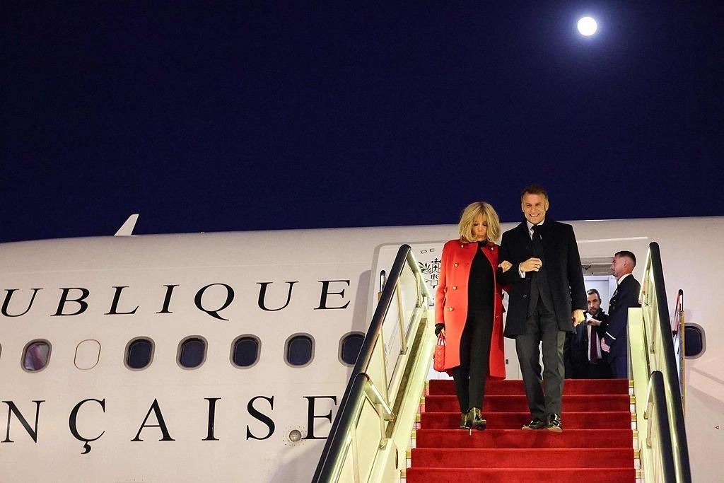 看了一下法媒，马克龙此行就是谈俄乌，台海，经贸，估计谈不出什么好结果。
俄乌问题