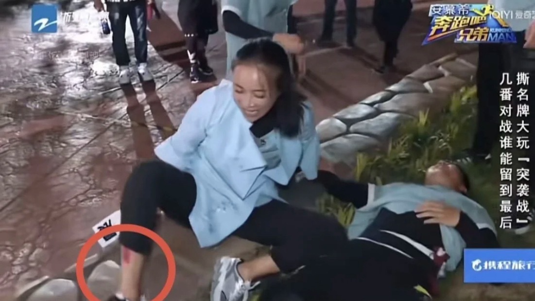 那英 我连心疼你都有时差48岁的你，上节目做游戏毫不含糊，更换场地主动担任司机，