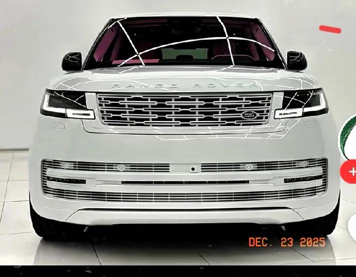 家人们！刚刷到2025款路虎揽胜的沉浸体验视频，直接被惊艳到说不出话！外观那气场