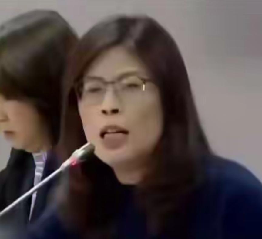 触目惊心！台民意：53％主张"永远维持现状"，郑丽文支持度再垫底
 
一份被岛内