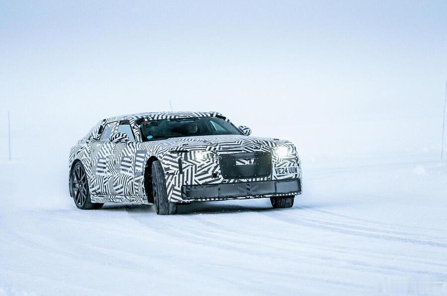 捷豹首款纯电千匹 GT 有了官方命名：Type 01。 