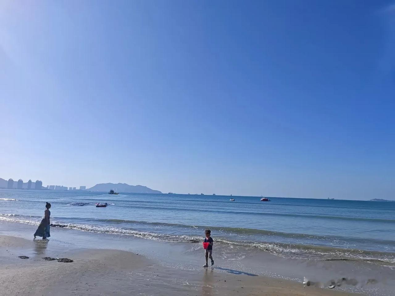 今天我又想说两句，是因为啥呢？就是因为昨天在群里看见一位家长说，她们孩子这几天临