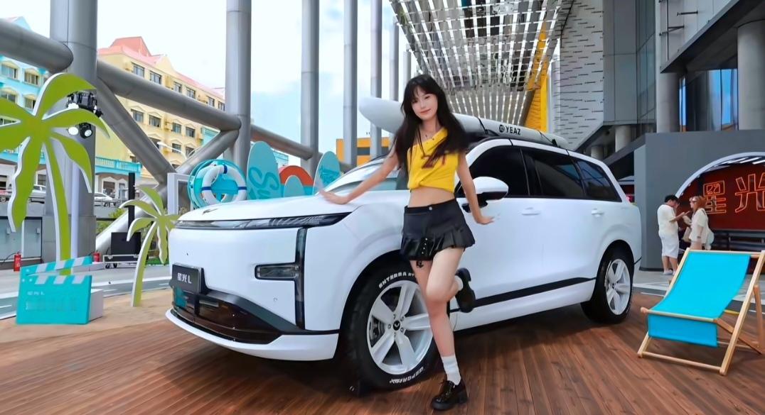 2026年预测未来汽车出行的三个特征:
1、电动化
2、智能化
3、舒适化
汽车
