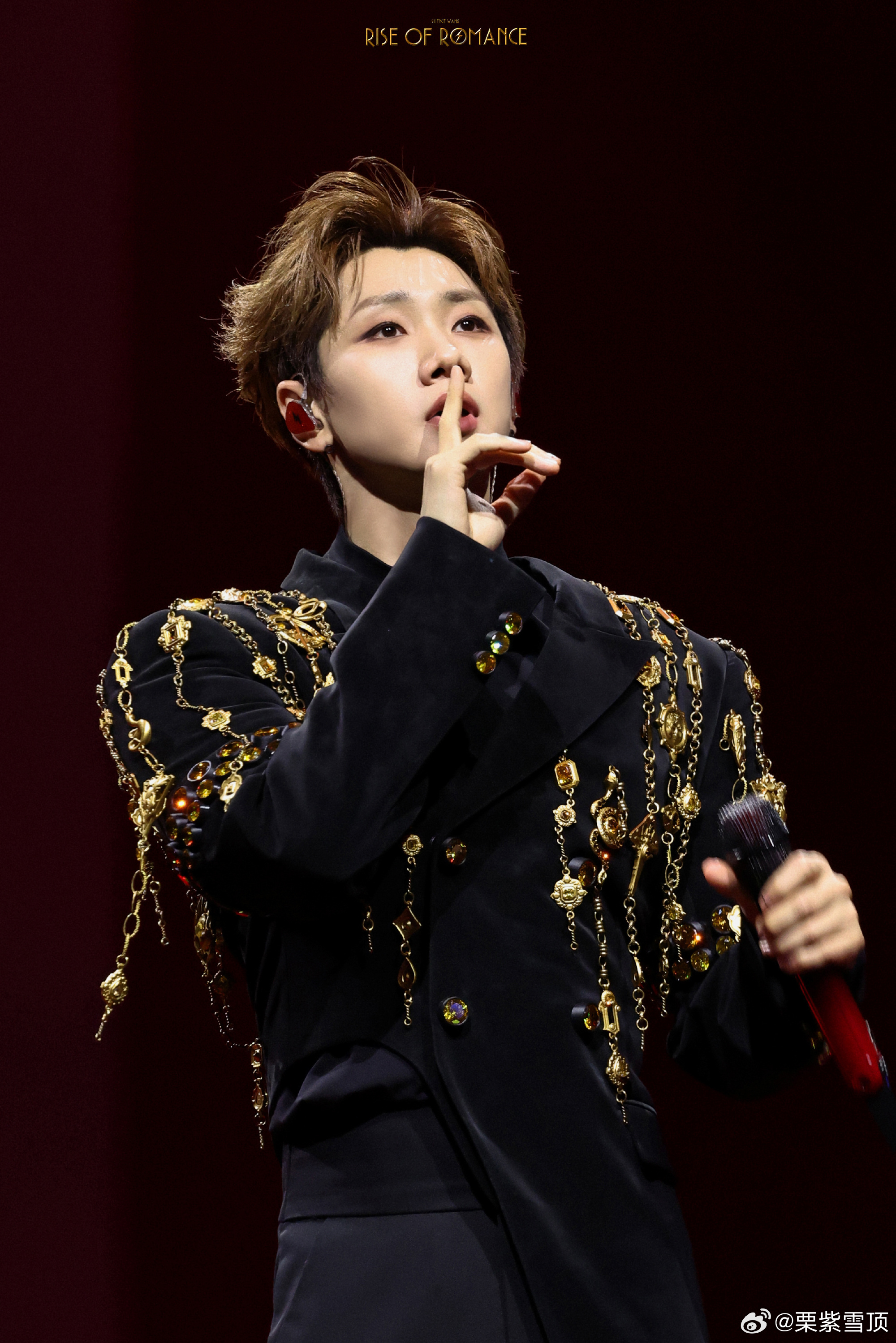 NBA现场放汪苏泷像晴天像雨天 汪苏泷现身NBA、现场放起了《像晴天像雨天》，排