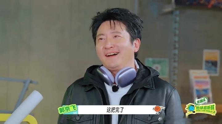 李乃文快笑晕了王玉雯还在加码陈星旭把李乃文笑红温了 陈星旭那个比✌️夹腋下的动作