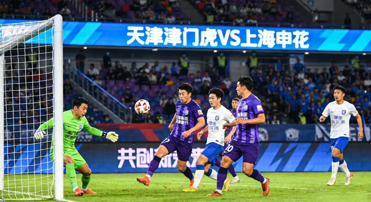 中超史上唯一有着“特殊相同”因素的“难兄难弟”会碰撞出怎样的火花是本轮最大的看点